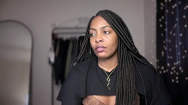 marisilva br online show from 12/05/25, 03:30