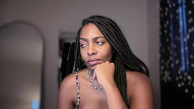 marisilva br online show from 12/16/25, 04:12