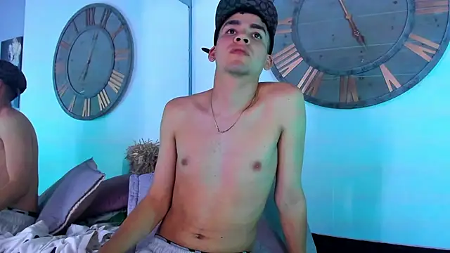 Mike 0233  online show from 01/03/25, 07:16