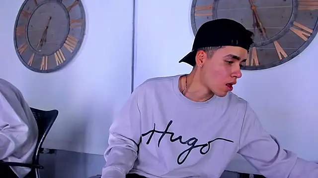 Mike 0233  online show from 01/10/25, 08:07