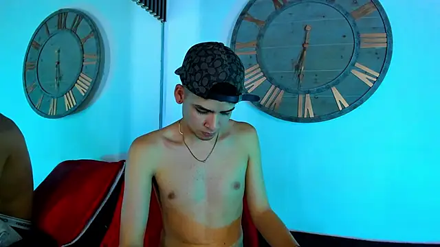 Mike 0233  online show from 02/01/25, 08:08