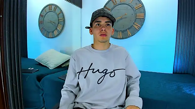 Mike 0233  online show from 02/08/25, 04:03