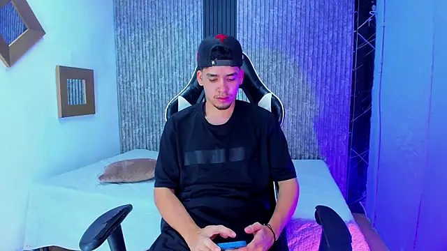 Mike 0233  online show from 01/11/26, 05:45