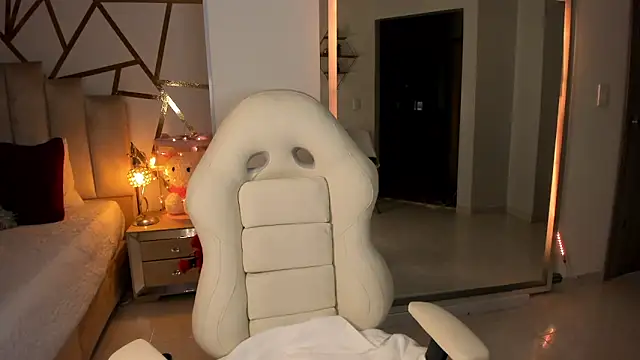 MiaAdams21 online show from 02/06/25, 01:05