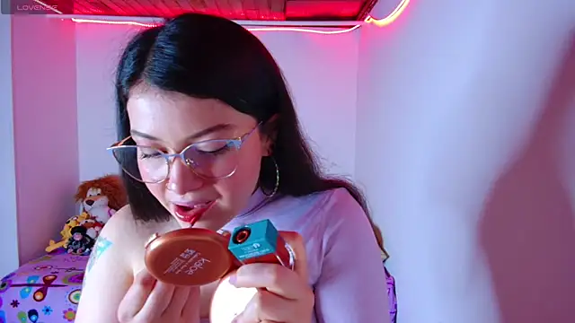 juli05star20 online show from 12/02/25, 03:23