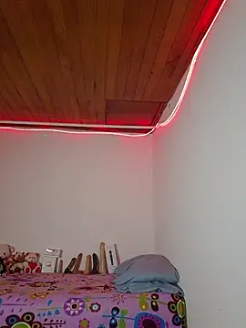 juli05star20 online show from 02/27/26, 01:38