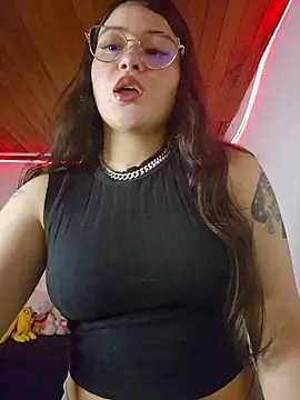 juli05star20 online show from 04/05/26, 10:40