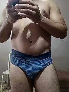 Snapshot of neto3737 chatting on 03/17/25, 05:49 neto3737 online show from 03/17/25, 05:49