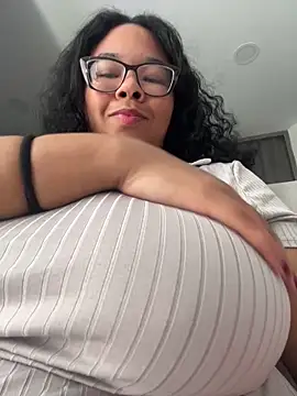 XMara online show from 02/04/26, 04:02