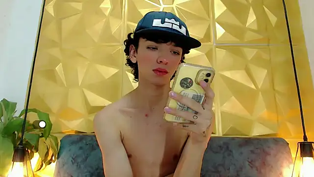 Snapshot of SexyJuliii21 chatting on 01/21/25, 07:15 SexyJuliii21 online show from 01/21/25, 07:15