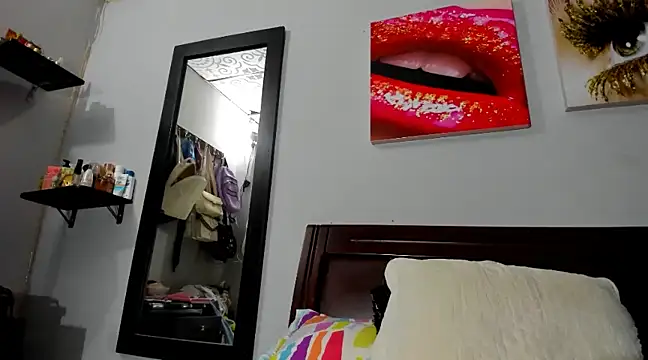 aleziiacam online show from 12/24/24, 04:33