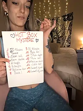 Snapshot of Nikiita-28 chatting on 02/13/26, 03:30 Nikiita-28 online show from 02/13/26, 03:30