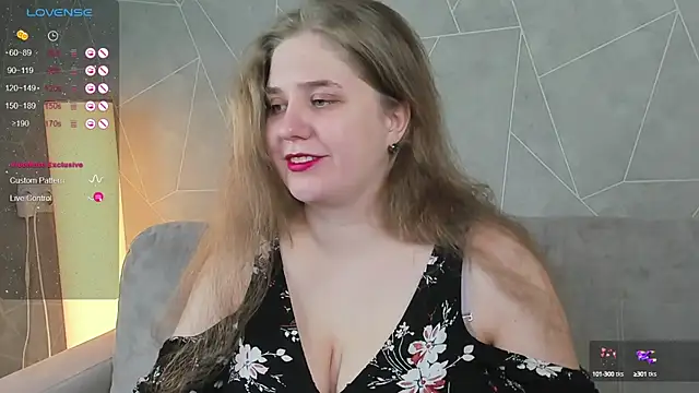 Snapshot of Megan_Violer chatting on 01/26/25, 03:36 Megan Violer online show from 01/26/25, 03:36