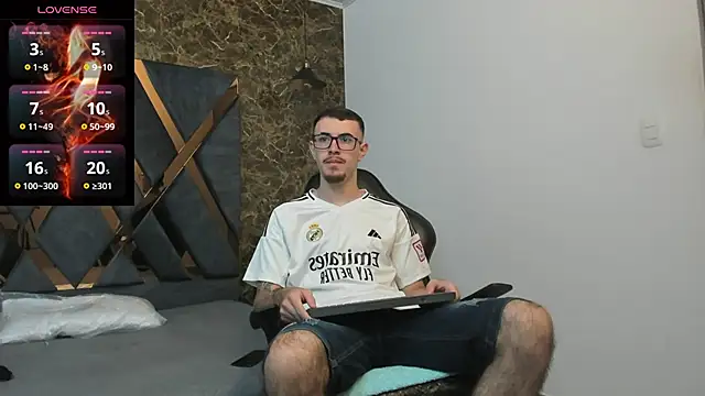 CodyWalkerR online show from 01/25/25, 05:08