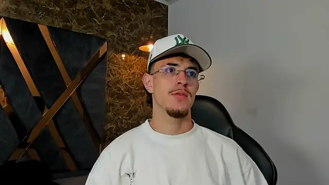 CodyWalkerR online show from 04/05/26, 12:30