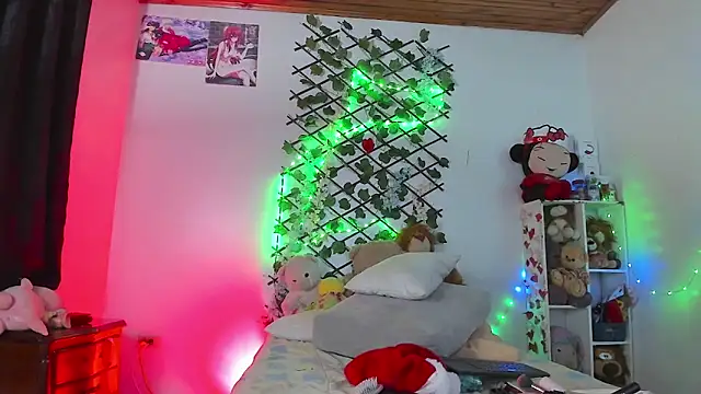 Pucaa  online show from 12/17/25, 03:12