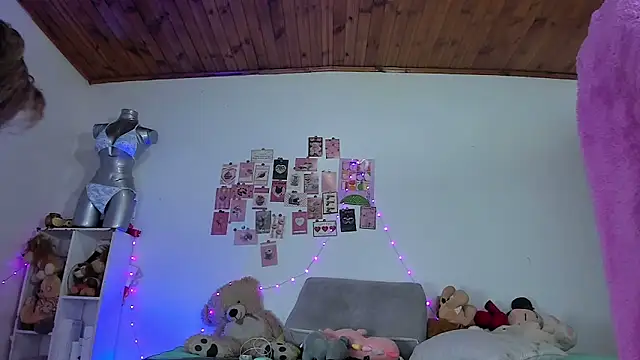 Pucaa  online show from 02/03/26, 01:59