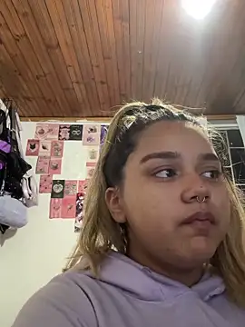 Snapshot of Pucaa_ chatting on 06/03/26, 02:47 Pucaa online show from 06/03/26, 02:47
