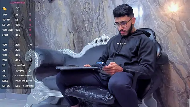 Liam Kleiin online show from 01/18/25, 11:32