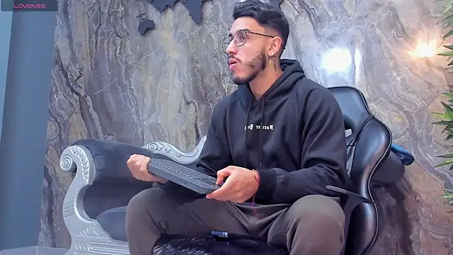 Liam Kleiin online show from 01/28/25, 11:38