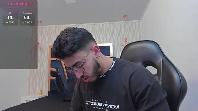 Liam Kleiin online show from 12/22/25, 11:29