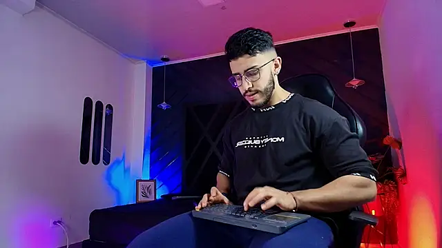 Liam Kleiin online show from 04/18/26, 11:25