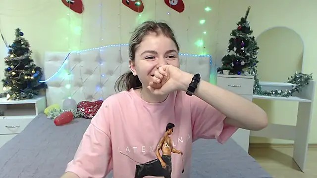 TinaRedly online show from 01/14/25, 12:43