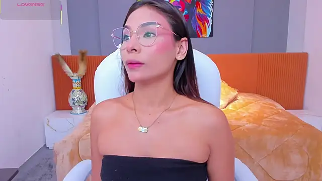 amira cute2 online show from 02/25/25, 09:53