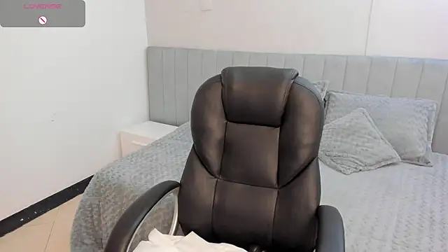 amira cute2 online show from 03/22/25, 12:25