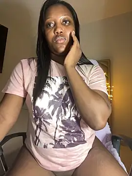 Snapshot of kellya_ chatting on 02/16/25, 10:43 kellya online show from 02/16/25, 10:43