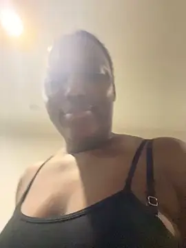 Snapshot of kellya_ chatting on 02/23/25, 12:41 kellya online show from 02/23/25, 12:41