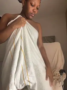 Snapshot of kellya_ chatting on 03/09/25, 11:46 kellya online show from 03/09/25, 11:46