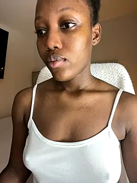 Snapshot of kellya_ chatting on 10/03/25, 11:57 kellya online show from 10/03/25, 11:57