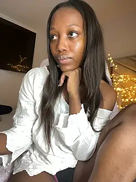 kellya  online show from 04/22/26, 09:16