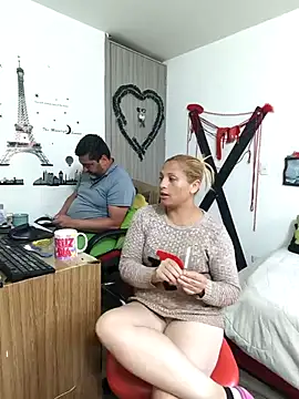 hotandfierylatinos2023 online show from 10/16/25, 09:49