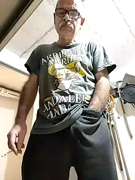 bottomhairy online show from 12/10/24, 03:22