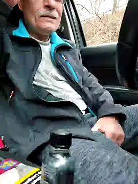 bottomhairy online show from 12/23/24, 01:56