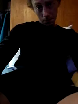 elmerfuddin87 online show from 09/30/25, 04:50