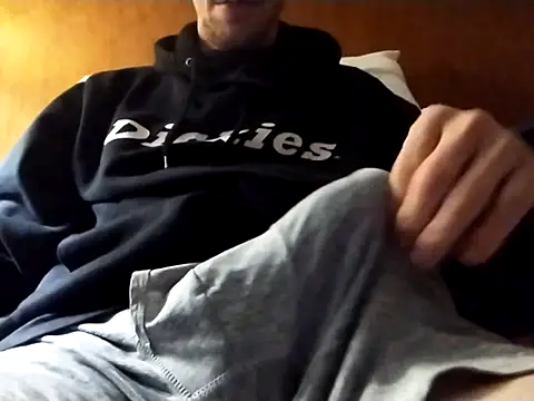 elmerfuddin87 online show from 11/23/25, 10:31