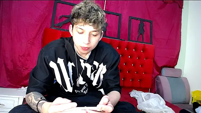  Thomas hot  online show from 02/26/25, 04:25