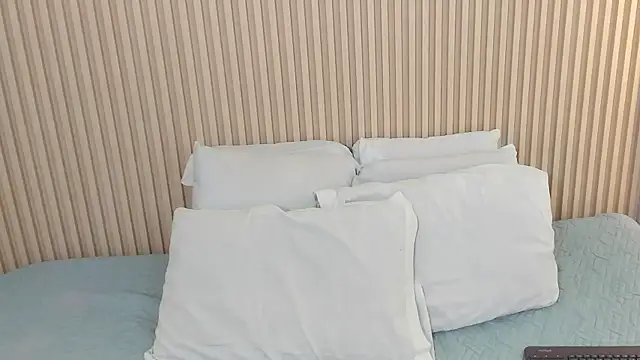 Snapshot of charlottebrowns_ chatting on 07/11/26, 11:57 charlottebrowns online show from 07/11/26, 11:57