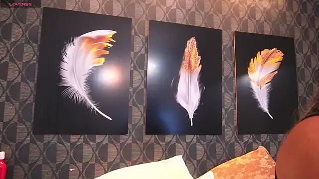 SharomRoss online show from 09/15/25, 01:00