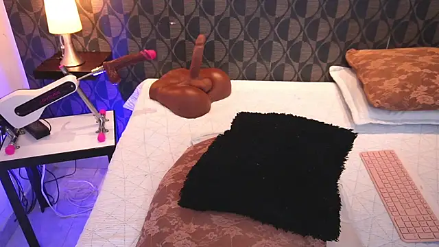 SharomRoss online show from 10/06/25, 04:15