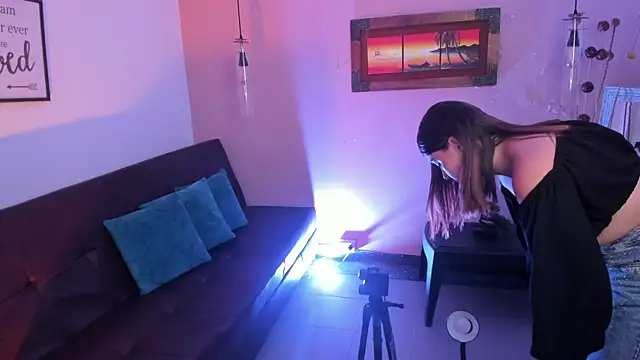 ArianaBaker online show from 11/11/25, 12:27