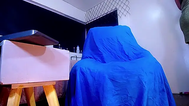 bellatrixx 69 online show from 10/31/25, 11:44