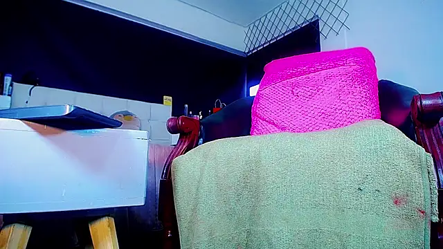 bellatrixx 69 online show from 12/20/25, 11:39