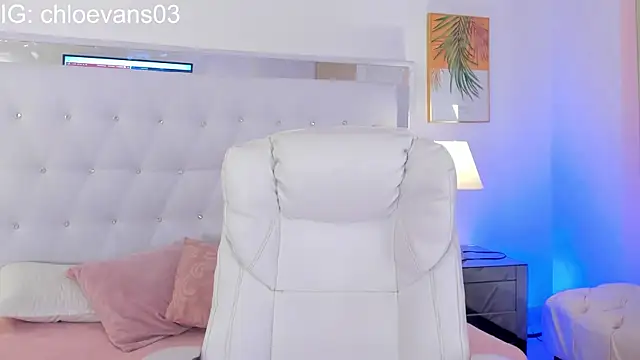 Chloe evans   online show from 01/12/26, 11:37