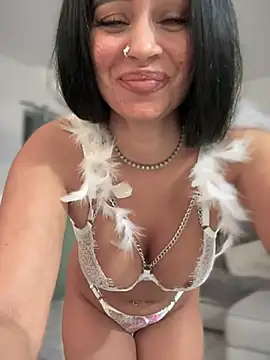  adelle online show from 03/14/25, 11:45