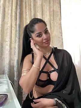  adelle online show from 03/22/25, 10:17