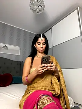  adelle online show from 11/15/25, 12:56